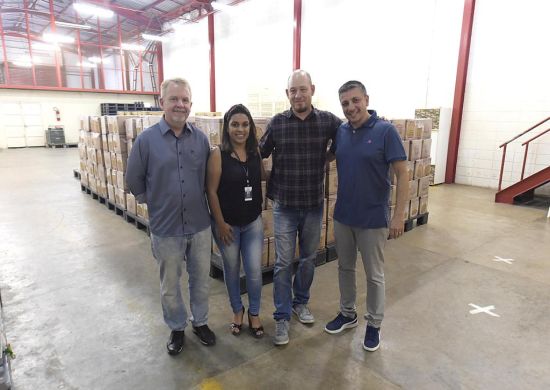 Igreja doa 500 cestas básicas ao Banco de Alimentos da Prefeitura