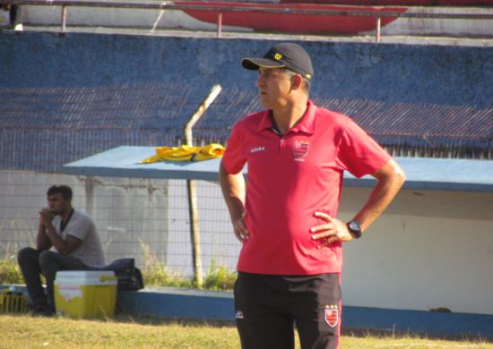 Flamengo de Guarulhos: Técnico pede tranquilidade