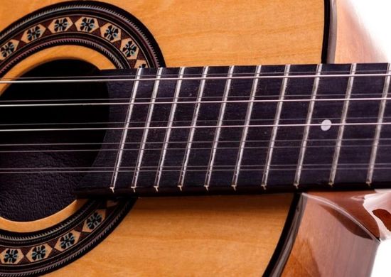 Violeiros e suas violas se reúnem no Teatro Nelson Rodrigues, neste domingo