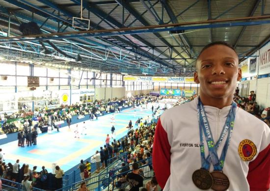 Guarulhense Everton Silva é bicampeão brasileiro de caratê
