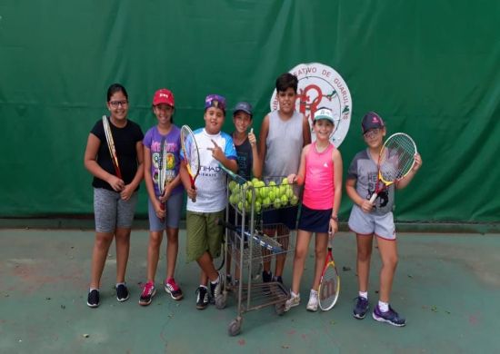 Prefeitura realiza Festival de Tênis no Recreativo