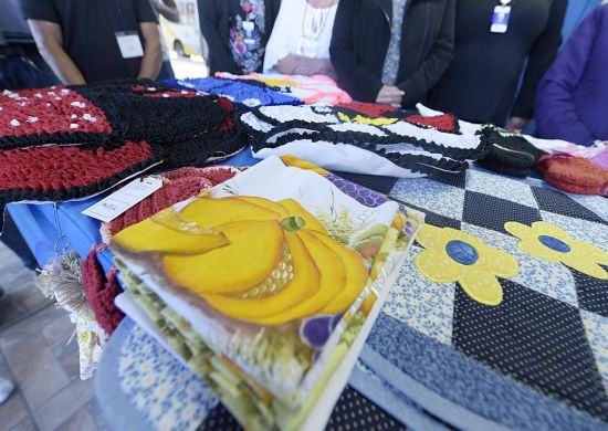 Artesãos da Feira da Economia Solidária participam de atividades no Sesc Guarulhos