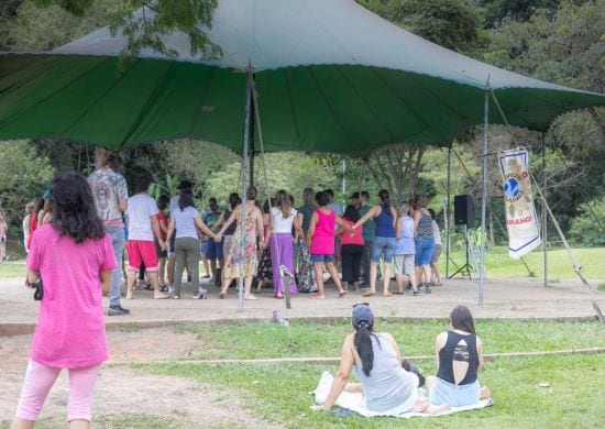 Bosque Maia receberá oficina de danças circulares neste domingo