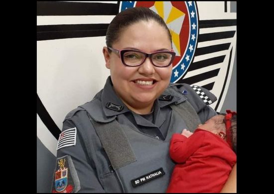 Policial Militar desengasga e salva bebê de seis dias de vida