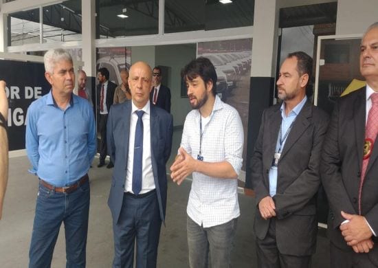 Prefeito Guti prestigia inauguração de distrito policial