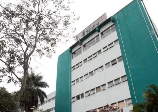 Empresa que vai reformar o Thomeuzão abandonou obra em Mauá