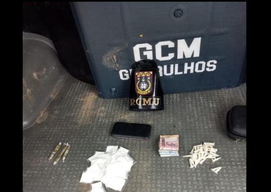 GCM prende 2 homens por tráfico de entorpecentes no Água Chata