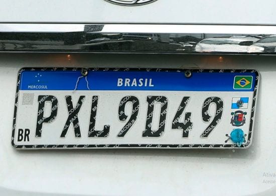 Novas placas de veículos serão obrigatórias a partir de 31 de janeiro