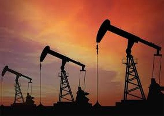 Conflito entre Irã e EUA faz preço do petróleo disparar