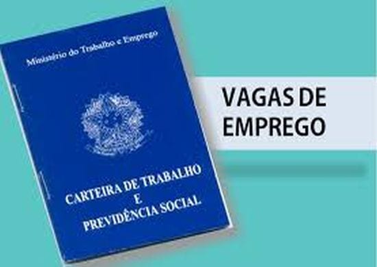 Cate inicia a semana com mais de 4.900 vagas de emprego