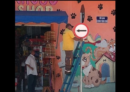 Prefeitura muda a mão de direção em rua do Jardim Tranquilidade
