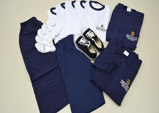 Prefeitura de SP vai dar dinheiro para alunos comprarem uniforme