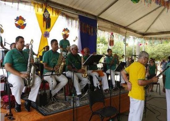 Banda Lira agita o carnaval no Lago de Vila Galvão e no Bosque Maia