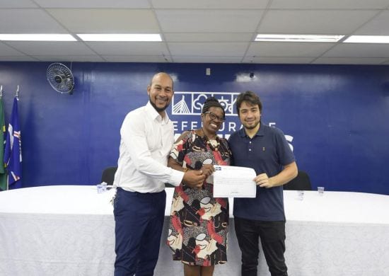 Prefeito Guti prestigia posse de membros do Conselho de Igualdade Racial