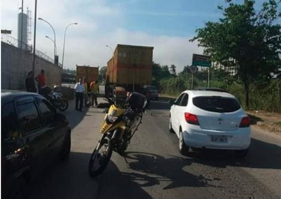 Acidente deixa motociclista ferido no Parque Cecap nesta segunda-feira