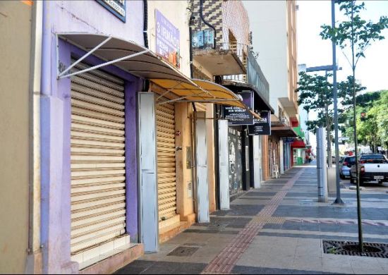 Projeto impede despejos e adia pagamento de aluguel durante calamidade pública