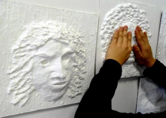 Exposição no Adamastor aborda temas relacionados à vida contemporânea