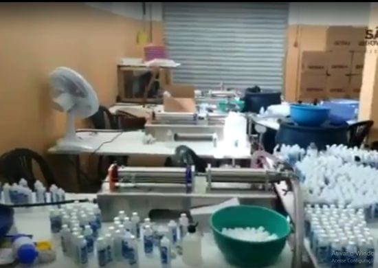 PM desmantela fábrica clandestina de álcool gel em Mogi das Cruzes