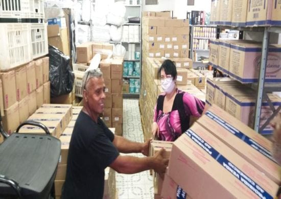 Laboratório farmacêutico da cidade doa medicamentos à Prefeitura