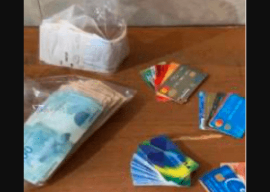 Supeito é preso na Av.Tiradentes com cartões clonados do auxílio emergencial