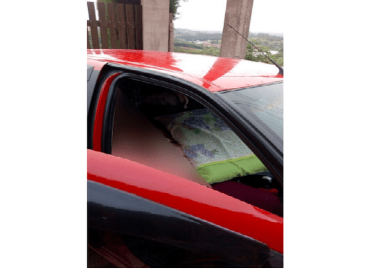 Casal é encontrado morto em carro com placas de Guarulhos