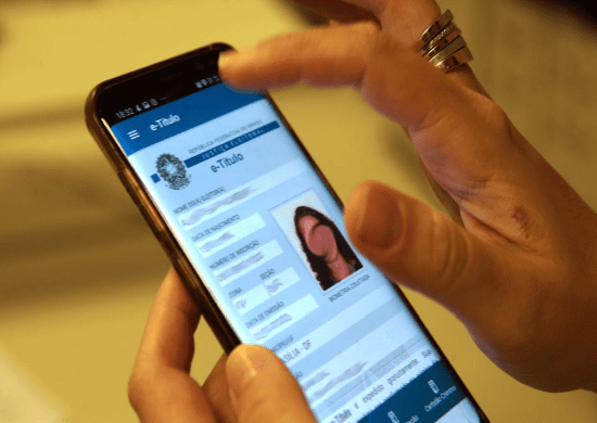 Termina hoje prazo para regularizar título de eleitor