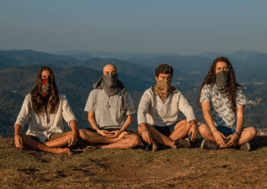 Mariá lança “Amor além do Corpo”, clipe inspirado na linguagem em libras