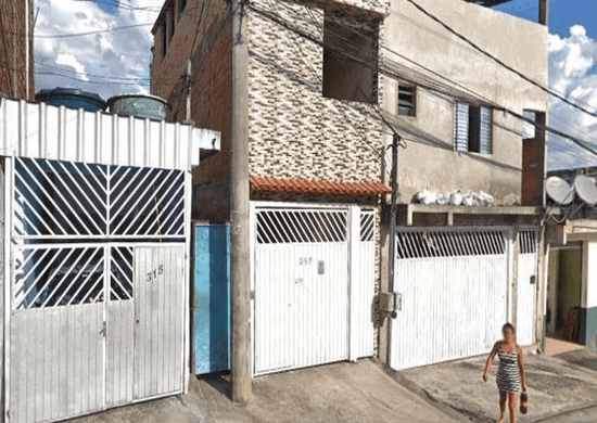 Mulher é encontrada morta dentro de casa em Cumbica