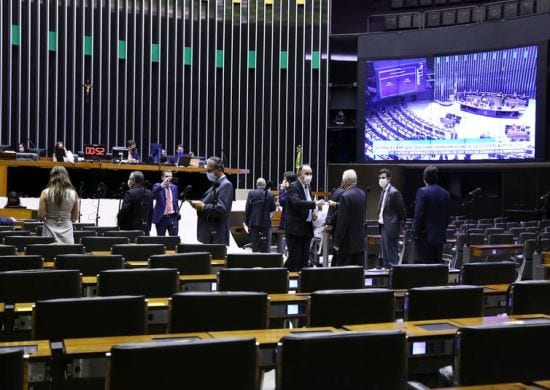 Fundeb: Câmara aprova PEC que prevê 23% de participação da União até 2026