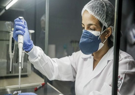 Estado de São Paulo registra 21,2 mil óbitos e 463,2 mil casos de coronavírus