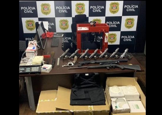 Polícia Civil apreende arsenal de armas em Arujá e Santa Isabel