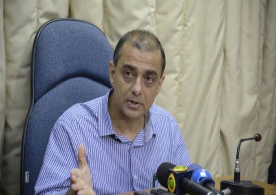 MP prende ex-secretário de Saúde do Rio Edmar Santos