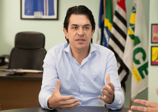 ARTIGO – Nosso associado é o presenteado no aniversário da ACE-Guarulhos