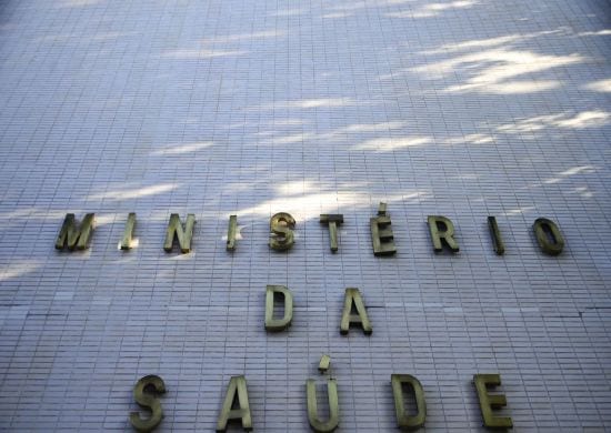 Portaria obriga médicos a avisar polícia para fazer aborto legal de vítimas de estupro