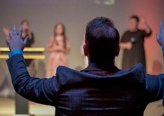 TSE rejeita punição para abuso de poder religioso nas eleições