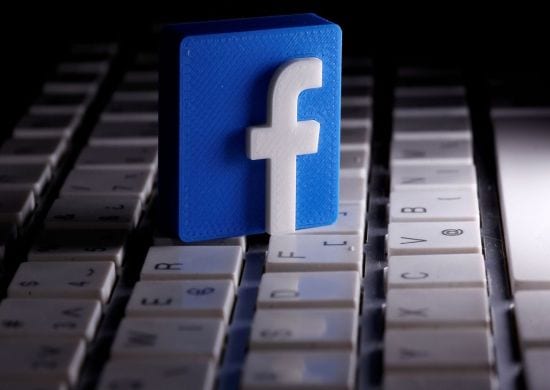 Facebook firma parcerias para portabilidade de dados