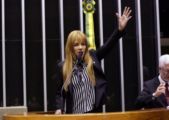 Câmara discute se encaminha representação contra deputada Flordelis