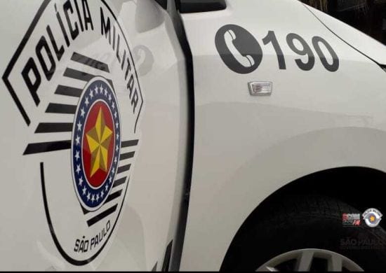 Bebê engasgado é salvo por policiais militares em Guarulhos