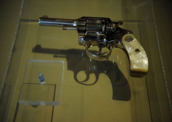 STF suspende medida que zerou imposto de importação de armas