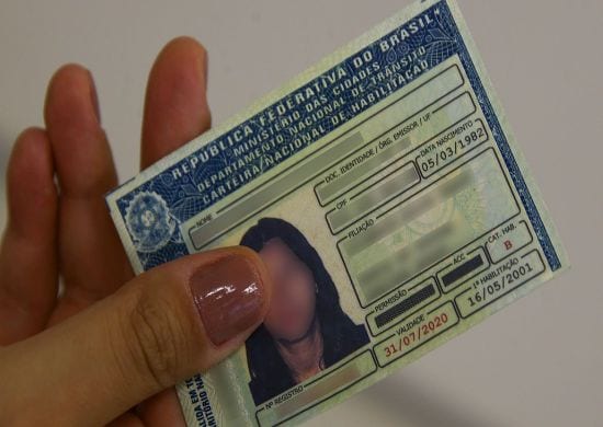 Carteiras de motoristas vencidas em 2020 terão um ano a mais de validade