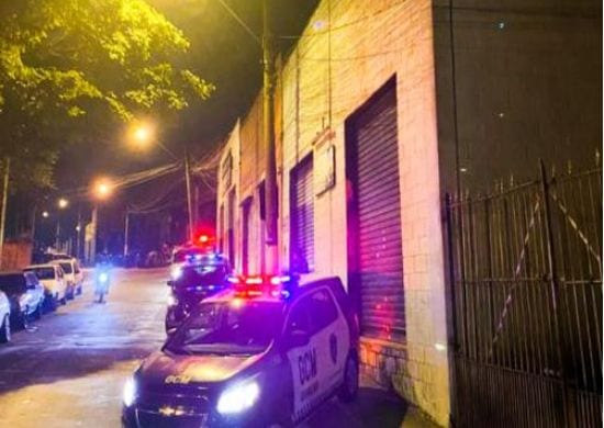 GCM acaba com festa de 300 pessoas no Pimentas no fim de semana