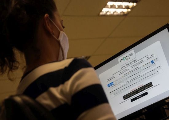 Gabaritos do Enem digital serão divulgados hoje(10) à tarde