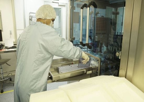Ministro da Saúde garante que distribuirá 4,7 milhões de doses da vacina até março