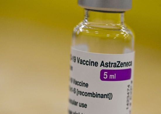 Fiocruz retoma produção da vacina contra covid-19