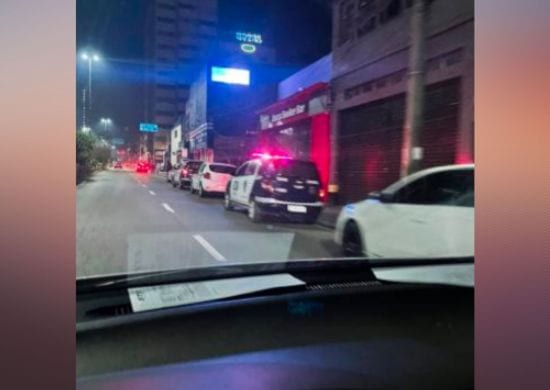 Tabacaria é interditada duas vezes por promover aglomeração neste fim de semana