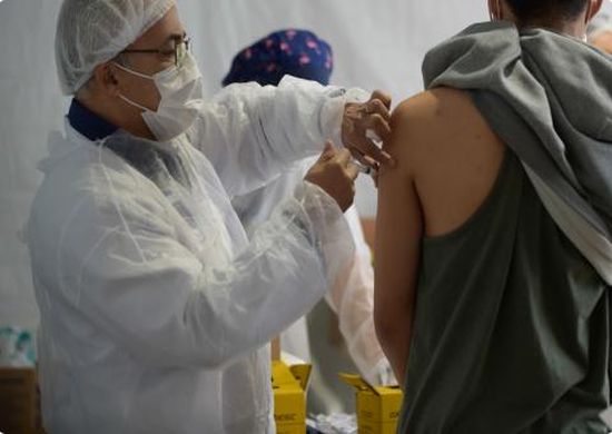 Guarulhos vacinará adolescentes sem comorbidades contra a covid-19 a partir de sexta-feira