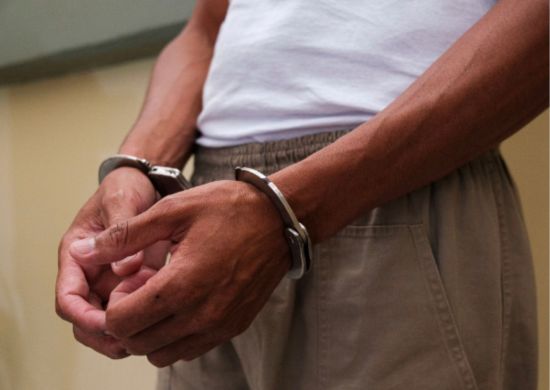 Ministério da Justiça autoriza retorno gradual de visitas presenciais a presos
