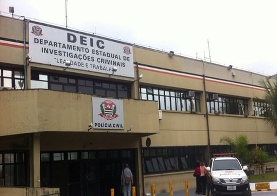 Policiais do DEIC impedem furto a residência na Vila Galvão e prendem dois homens