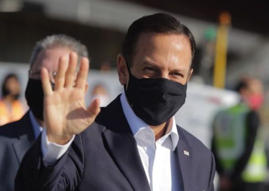 Doria anuncia isenção de ICMS a medicamentos e redução do imposto para diversos setores em 2022