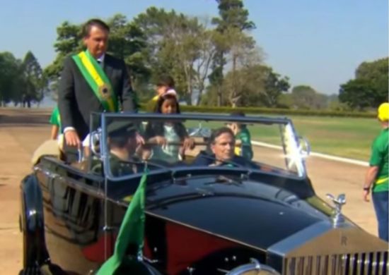 Manifestantes se concentram em várias capitais do país para protestos desta terça